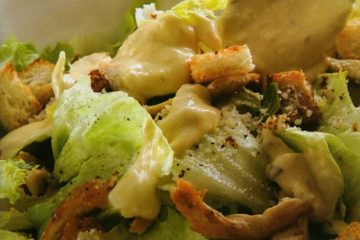 Ensalada César con Pollo grillado