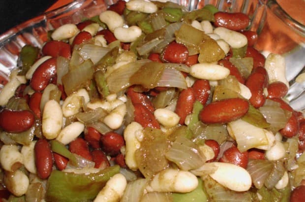 ensalada-de-alubias-blancas-y-rojas