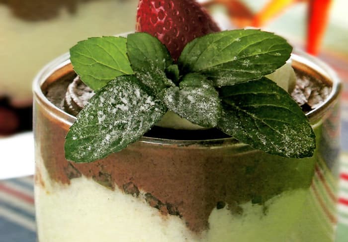 copa-de-chocolates-y-frutos-rojos