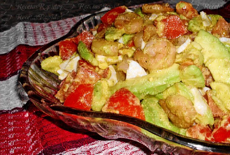 Ensalada de Camarones con Aguacate