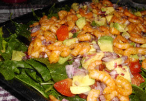 Ensalada de Espinaca con Camarones, fácil y deliciosa
